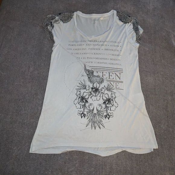 Guess Tee - Picture 2 of 4